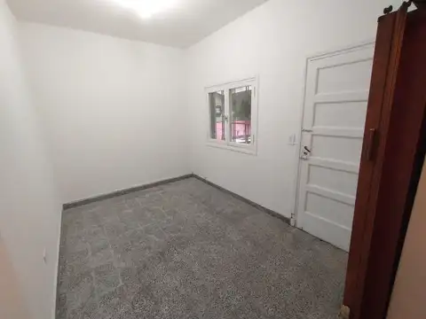 Depto Tipo Casa en Alquiler 40 años