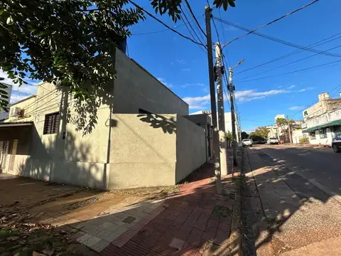 ALQUILER | CASA DE 2 DORMITORIOS – ZONA CARLOS PELLEGRINI Y AV. LAVALLE, POSADAS