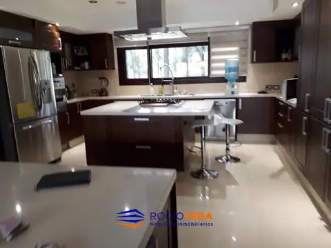 Casa en Venta de 5 dormitorios