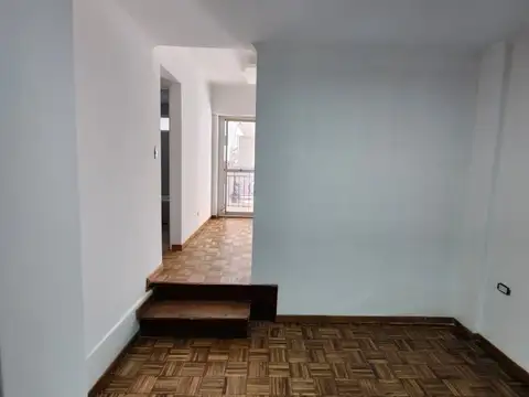 VENTA DEPARTAMENTO 1/2AMBIENTES C/BALCON C/RENTA 