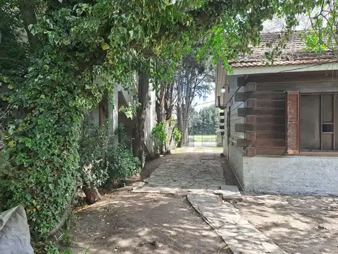 Casa 3 ambientes con 1 baño