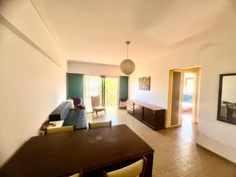 DAVID JEWETT 4800, Piso 1