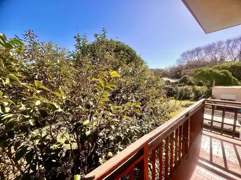 EN VENTA DEPTO 2 AMB  CON 2 BALCONES BARRIO ALFAR