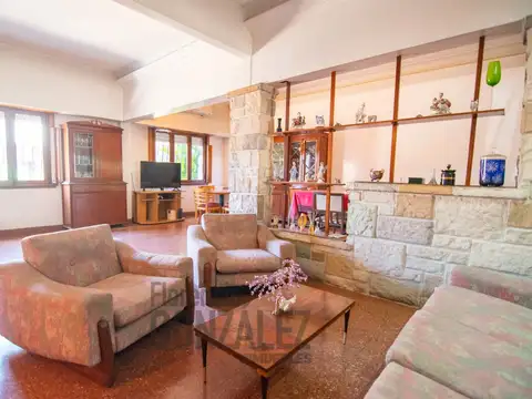 Casa 4 ambientes con 4 baños