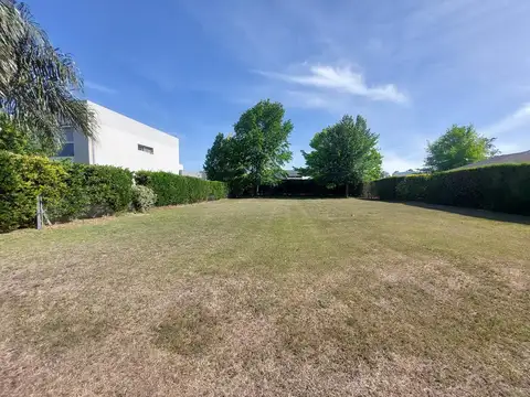 Terreno en Venta en Funes, USD 240.000