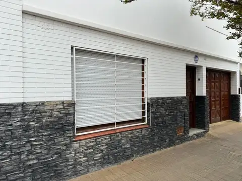Rivadavia al 900