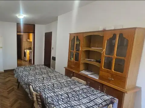 Avenida Pellegrini 1300