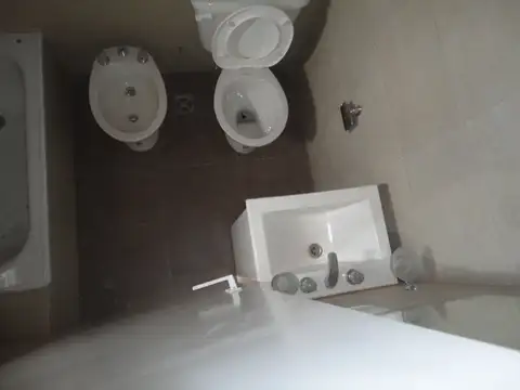 HERMOSO DEPARTAMENTO 2 AMBIENTES CONTRAFRENTE CON BALCÓN