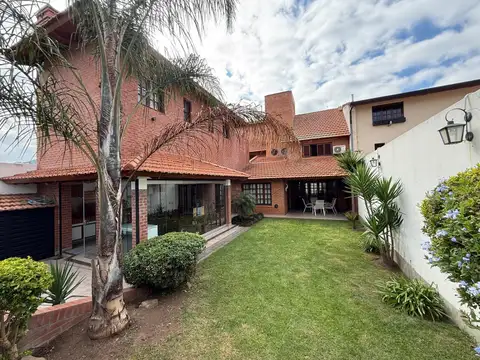 Casa en Venta en Zona Centro, USD 450.000