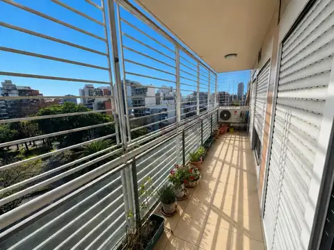 VENTA - 3 AMB CON COCHERA - FLORES (CABA)