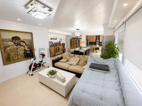 VENTA - 3 AMB CON COCHERA - FLORES (CABA)