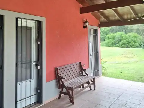 Casa 5 ambientes con 4 baños