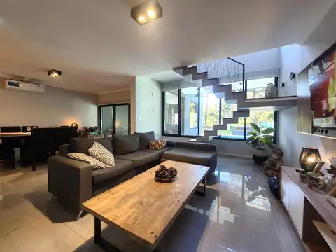 Casa en Venta en Pueblo Esther, USD 230.000