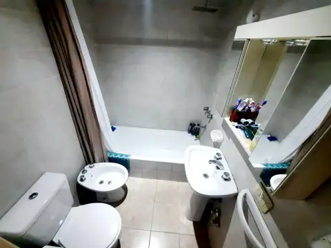 VENTA DEPARTAMENTO 2 AMBIENTES CON PATIO TERRAZA CABA AV.SAENZ