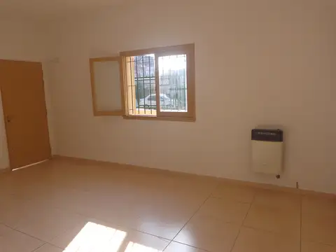 Departamento en Alquiler en Villa Bosch, $ 700.000