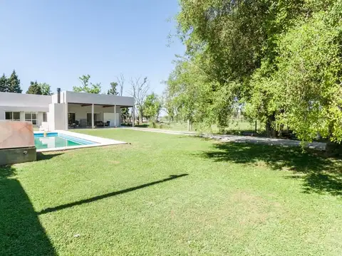 Casa en Venta en Vicente Melazzi, USD 330.000