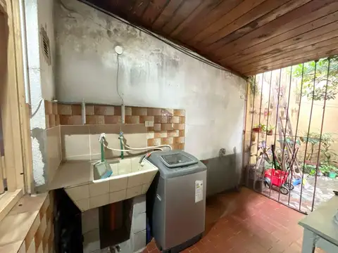 Depto Tipo Casa en Venta 50 años