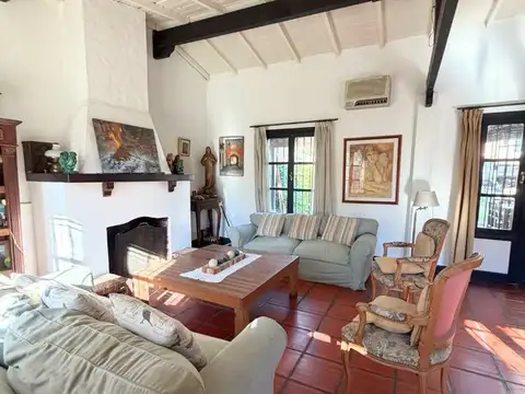 Casa 4 ambientes con 3 baños