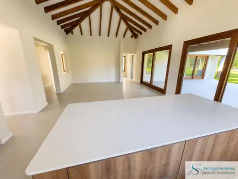 Casa 4 ambientes con 3 baños