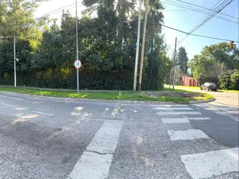 LOTE EN VENTA EN SAN MIGUEL EXCELENTE UBICACIÓN