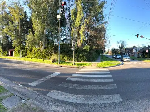 Avenida Gaspar Campos 3400