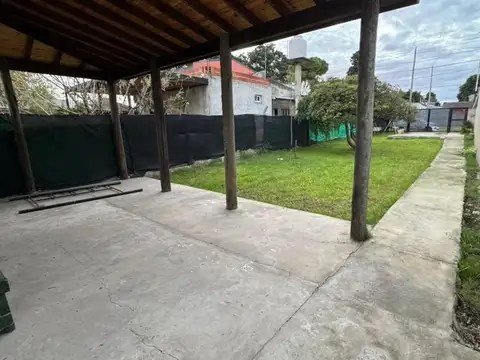 Casa en Alquiler en Ingeniero Adolfo Sourdeaux, $ 1.000.000