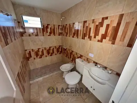 Depto Tipo Casa 3 ambientes con 2 baños