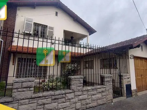 Venta - Casa - 5 ambientes - Villa Ballester