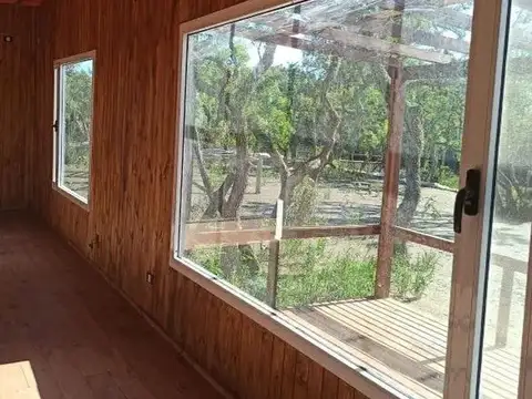 Casa en venta - 2 dormitorios 1 baño - 3000mts2 - Delta Chico