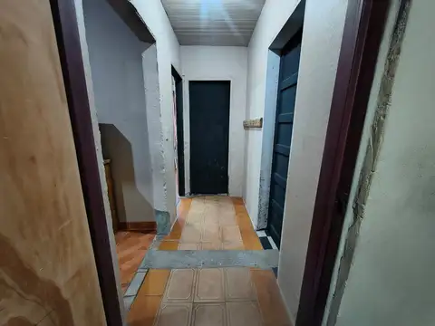 Casa 4 ambientes con 1 baño