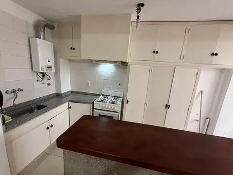 Departamento en Alquiler en Olivos Vias/Maipu, $ 600.000