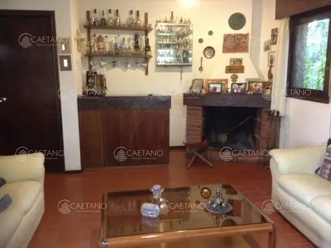 Venta casa Punta del Este, zona Cantegril. Ideal para hostel - 6 dormitorios