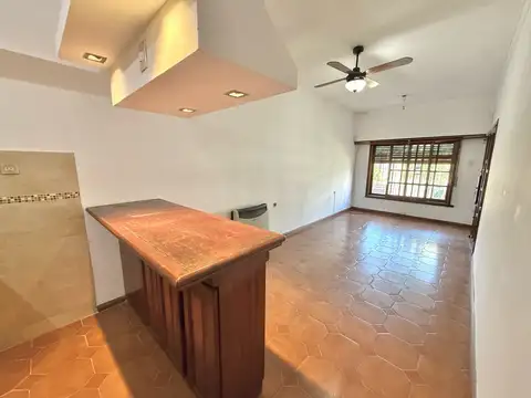 Depto Tipo Casa 3 ambientes con 1 baño