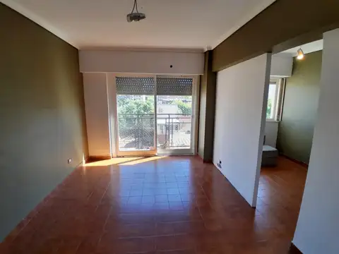 G Mistral 2462 , Piso 4