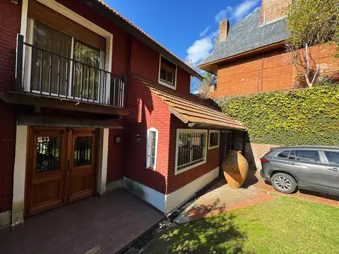 Casa 5 ambientes con 1 baño