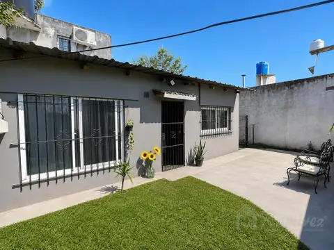 Casa 4 Ambientes En Venta - Francisco Alvarez, Moreno
