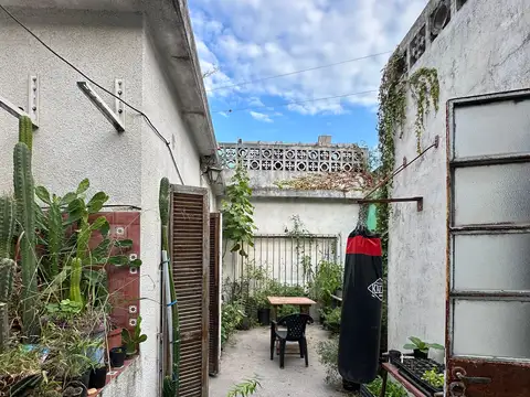 Casa en venta en Castelar Sur