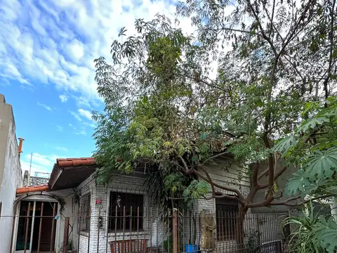 Casa en venta en Castelar Sur