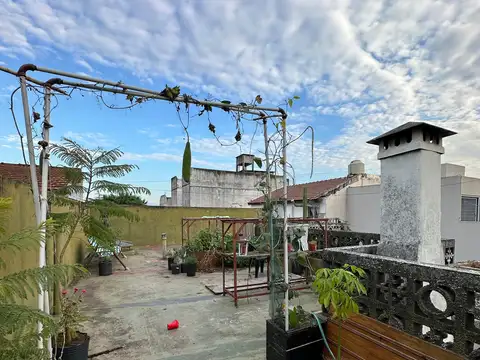 Casa en Venta en Castelar Sur, USD 98.000