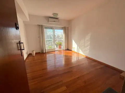 3 Ambientes con balcón al frente I A/Prof I Exc Ubic I M/Lum