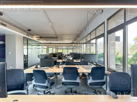 Oficina en Alquiler en Lomas de San Isidro, USD 5.950
