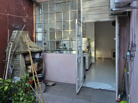 Depto Tipo Casa 8 ambientes con 4 baños