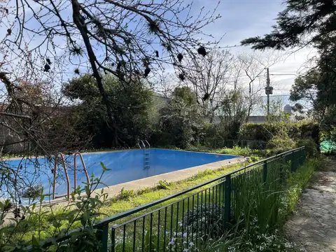 Casa en venta. Villa Elisa