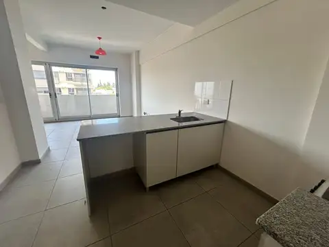 MONOAMBIENTE DIVISIBLE CON BALCON A ESTRENAR