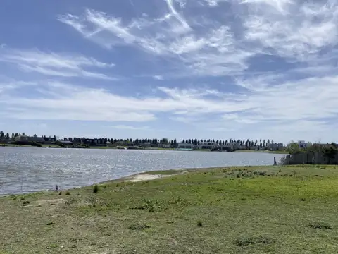 Terreno en Venta en San Gabriel, USD 276.000