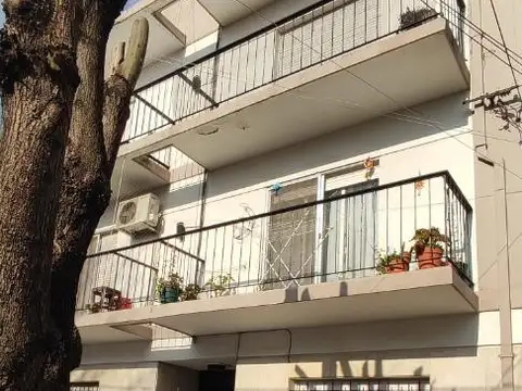Amplio 2 ambientes en ALQUILER