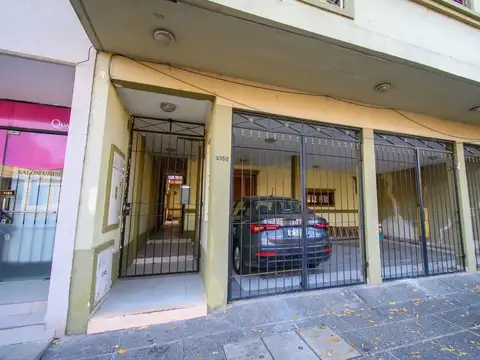 Venta duplex con patio y cochera en Constituyentes