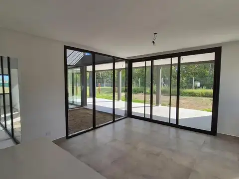 Casa en Venta en Barrio el Cazador, USD 419.000