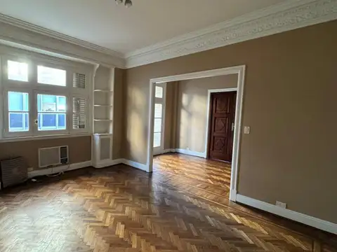 Exclusivo Piso Francés de Categoría | 140 m² | Plaza San Martín