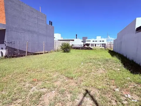 Terreno en Venta en Manantiales, USD 59.000